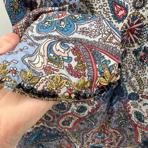 SUNDANCE PAISLEY SILK BEADED woman’s pullover blouse. SM - Picture 7 of 11